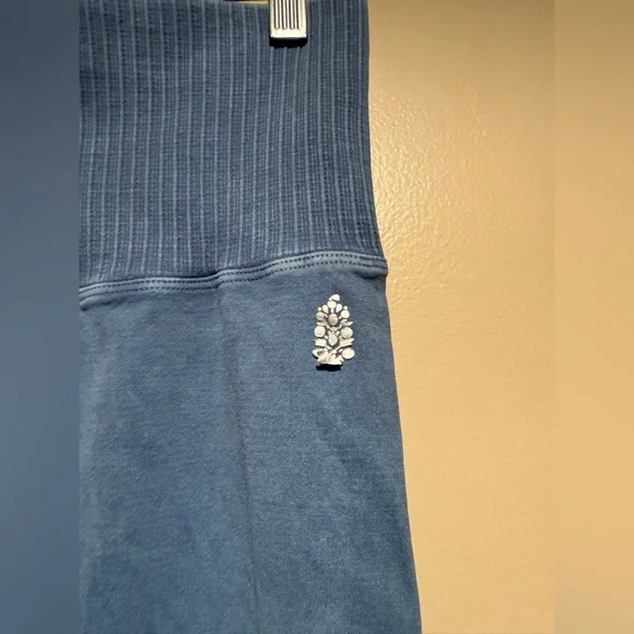 FP Movement Good Karma legging LOT of four Medium/large M/L - Picture 3 of 14